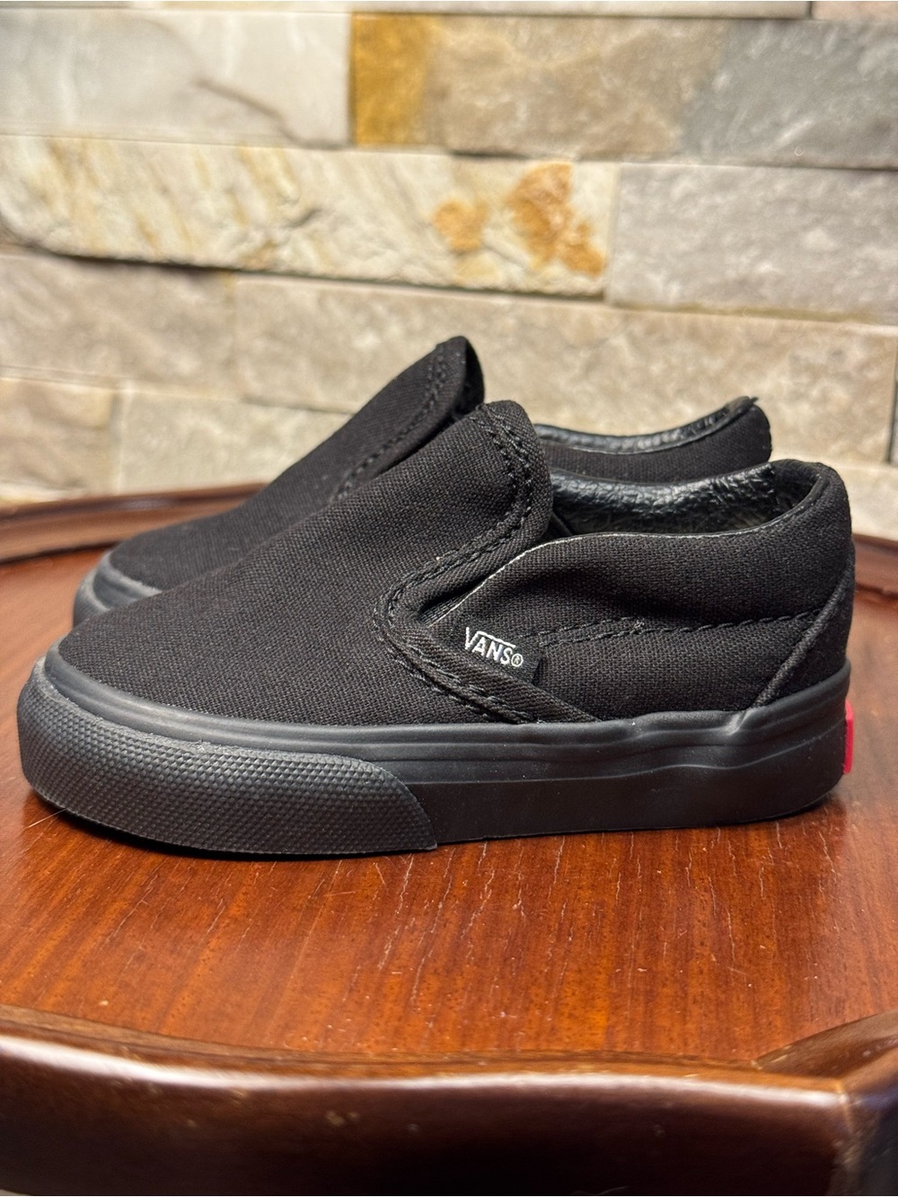 Child’s Sz 4  Vans Classic Slip-On Black Skateboarding Baby Shoes Sneakers NWOT